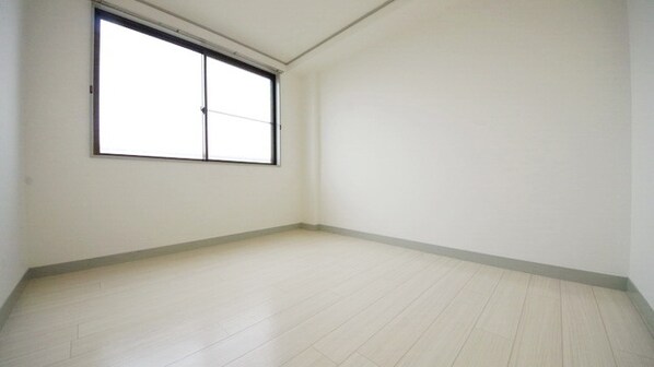 サンライズ根岸台の物件内観写真